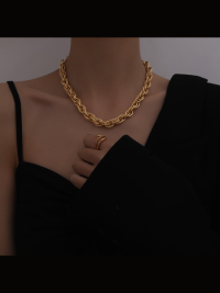 « Exklusiver Stil mit der Übergroßen Hip-Hop-Luxus-Halskette aus vergoldetem Edelstahl 316L: Der coole Look von Kylie »