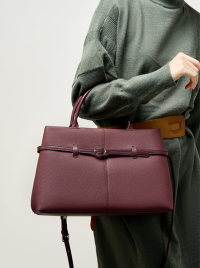 « Klassischer Schwarzer Tote mit Schlankem Design – Leder Tasche 023: Ein Must-Have in der Modewelt »