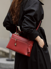 « Die Eleganz des Leder Schultertasche – Leder Tasche 026: Ein Must-Have für Modebewusste »